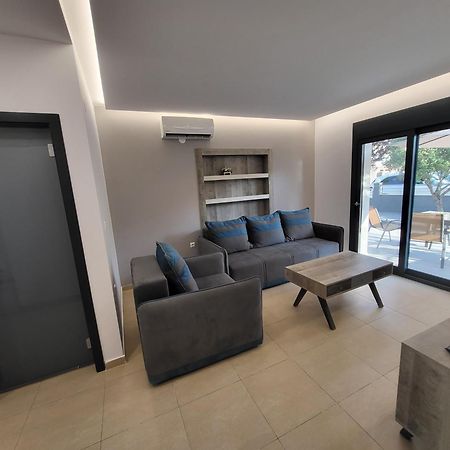 Kallithea  Radina Familyアパートホテル エクステリア 写真
